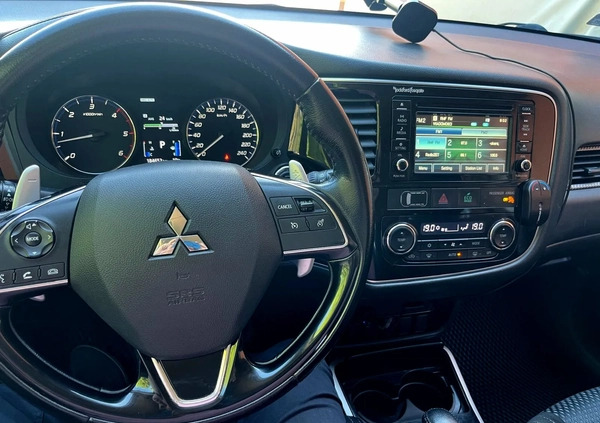 Mitsubishi Outlander cena 69900 przebieg: 183151, rok produkcji 2016 z Biała małe 137